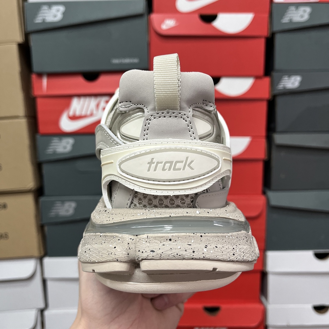 Balenciaga BLCG Track - Image 5