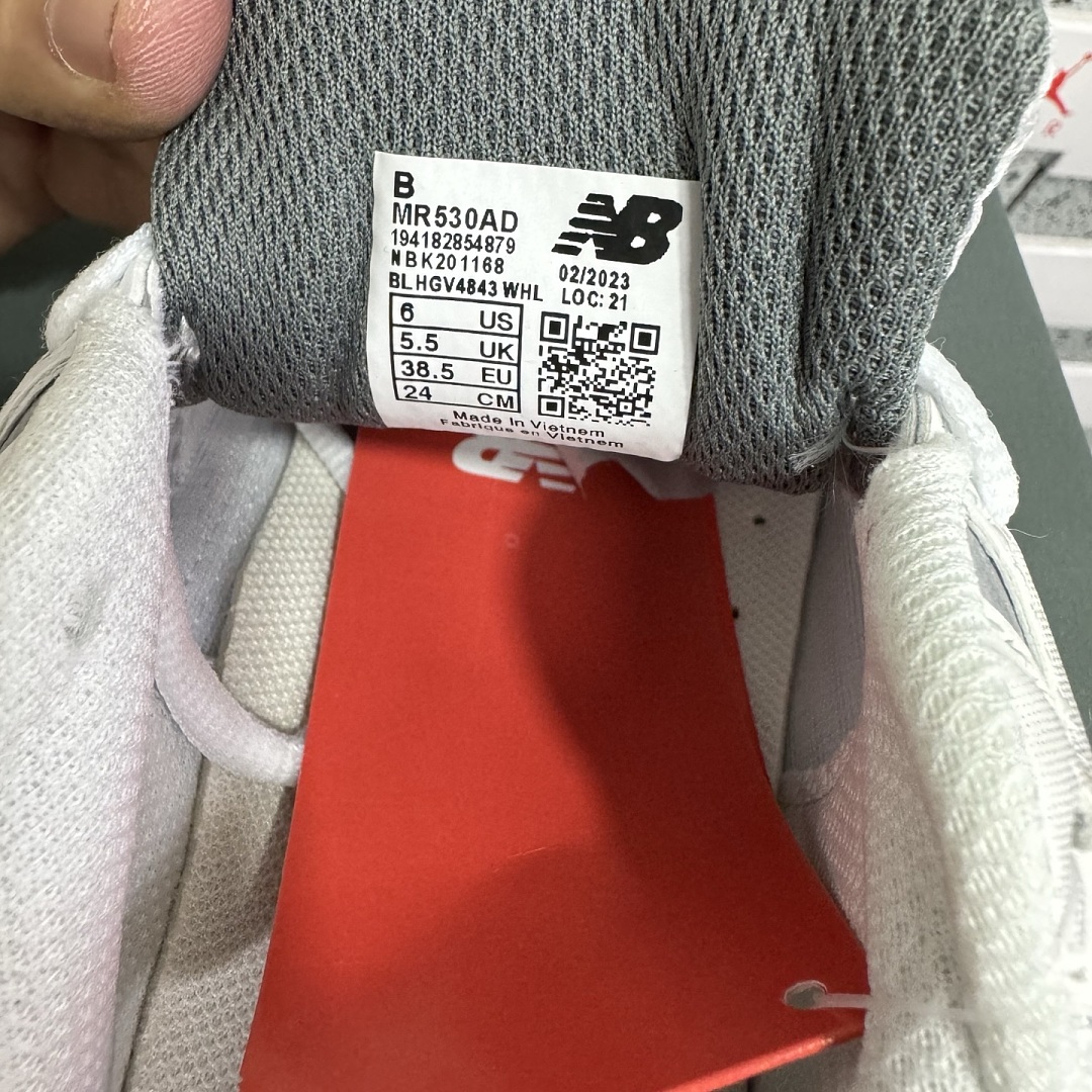 New Balance 530 (White Silver Metallic) - Image 3