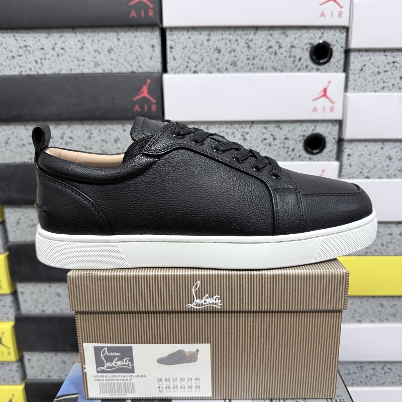 Christian Louboutin CL 1180255BK01 (Black)