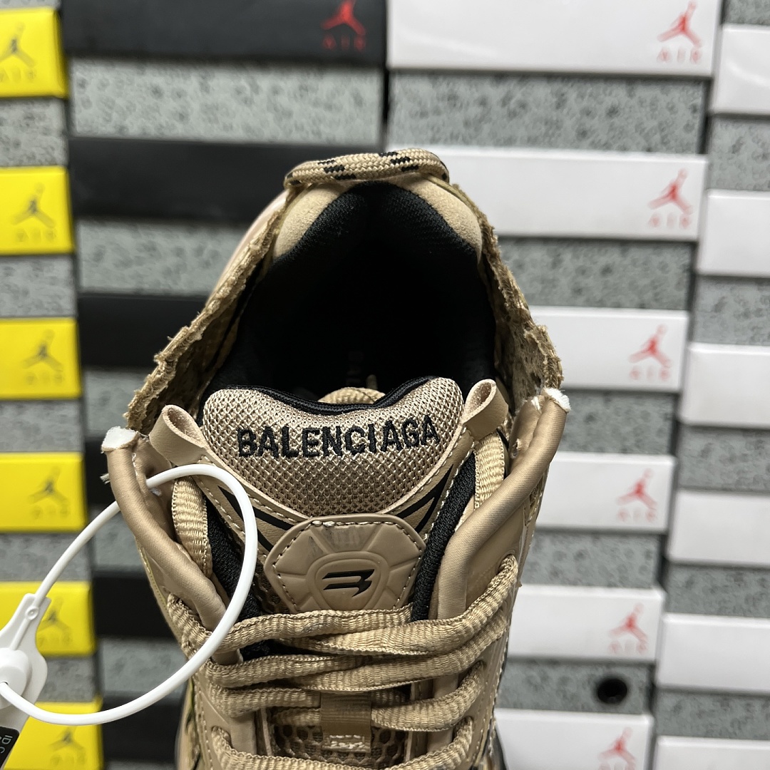 Balenciaga BLCG Runner - Image 88