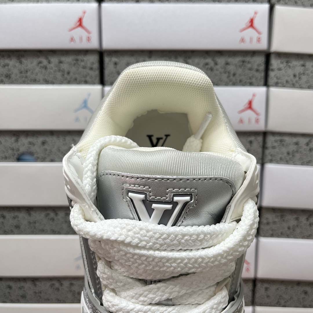 Louis Vuitton Trainer Maxi (Silver White) - Image 3