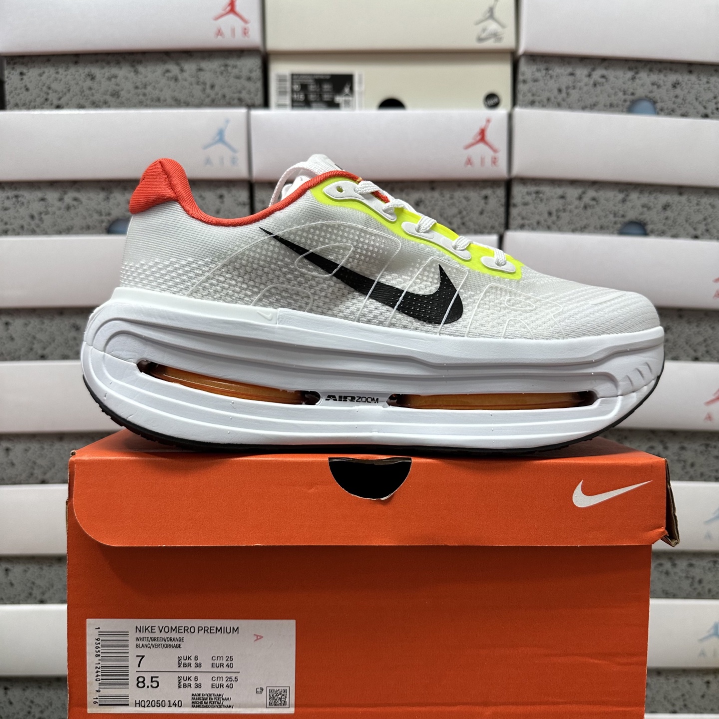 Nike Vomero Premium HQ2050-140 - Image 11
