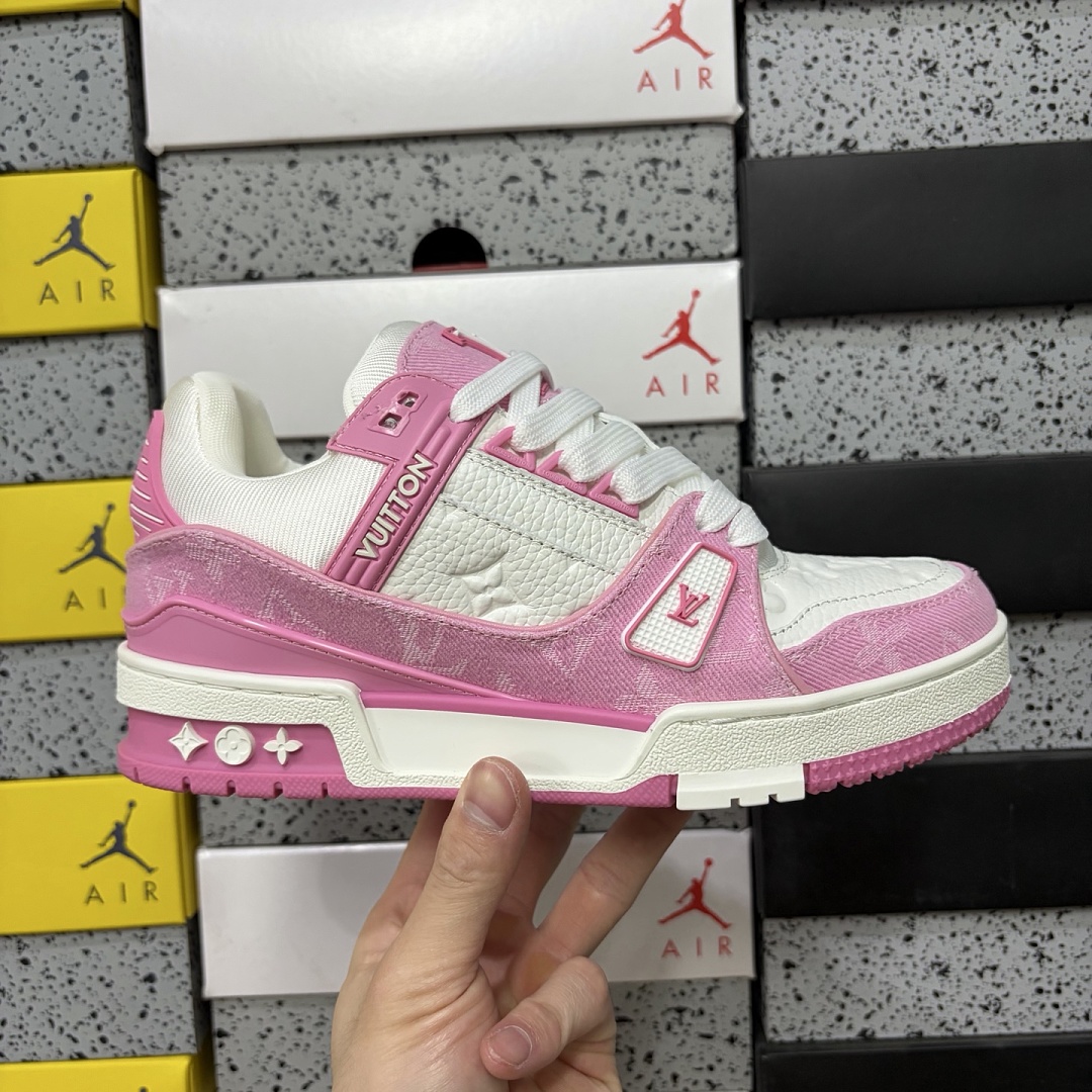 Louis Vuitton Trainer - Image 7