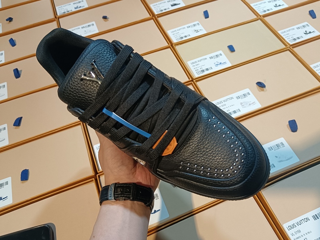 Louis Vuitton LV Trainer Stud - Image 9