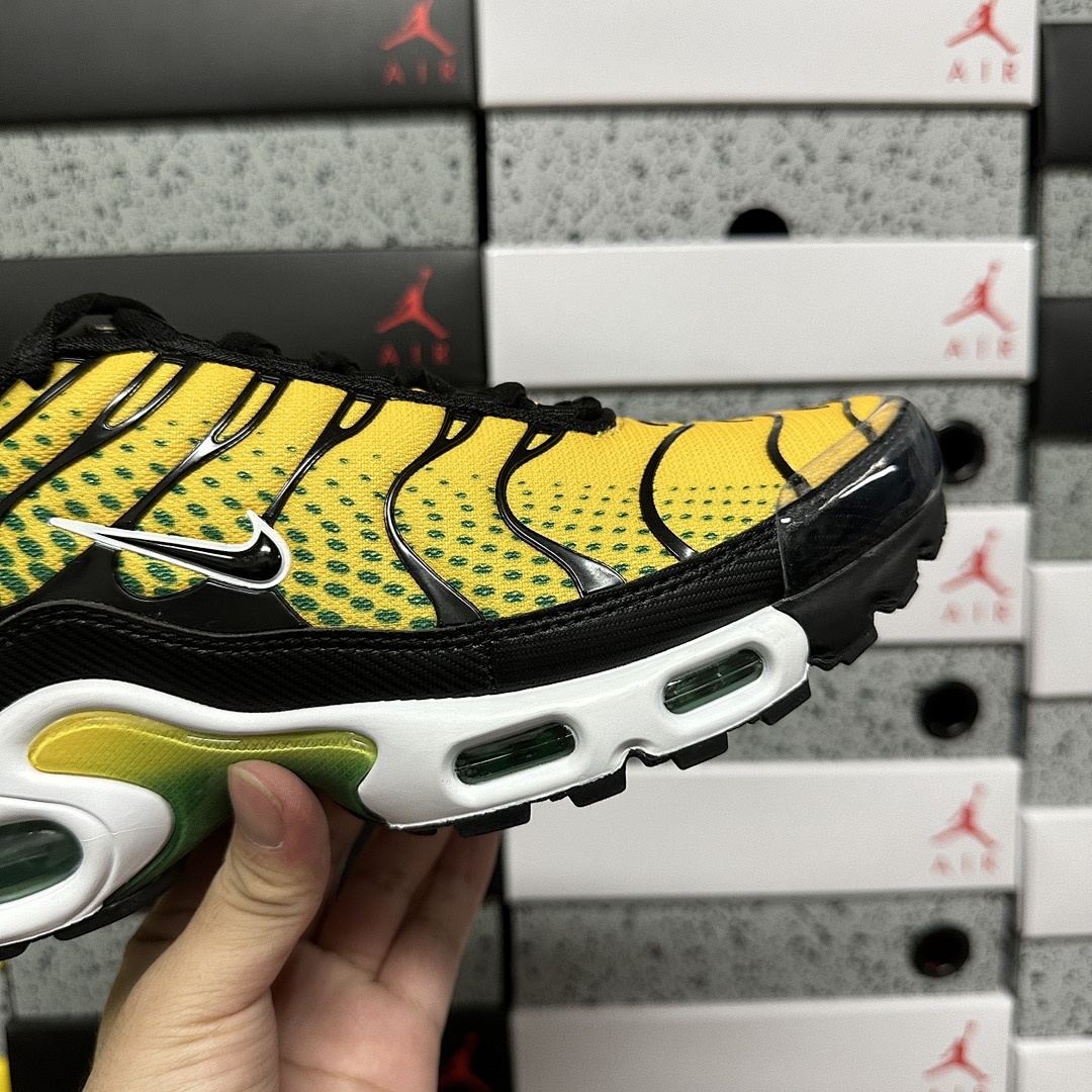 Nike Air Max Plus Varsity Maize Pine (Green) - Image 3