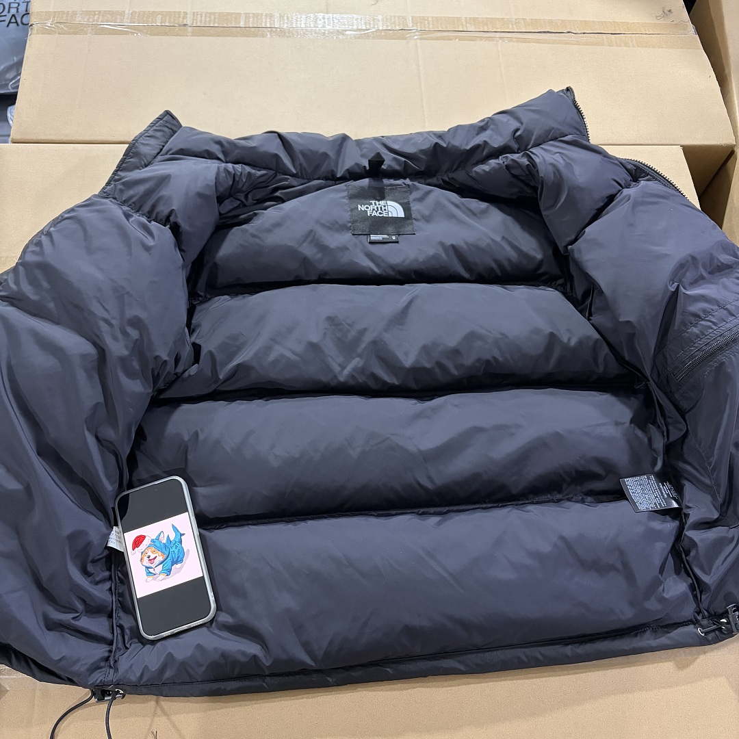 The North Face TNF 1996 Retro Nuptse 700 Fill Packable Jacket - Image 8