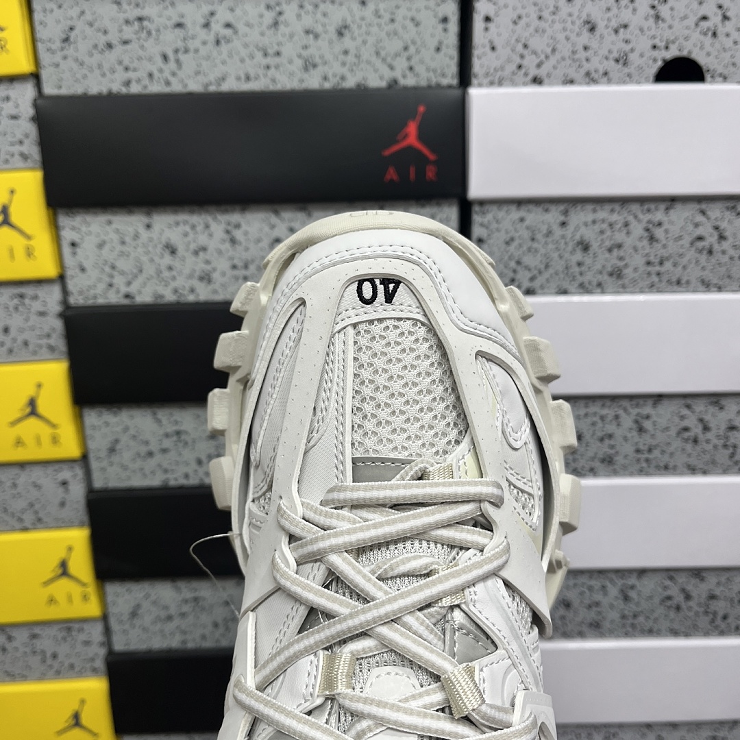 Balenciaga Track - Image 10
