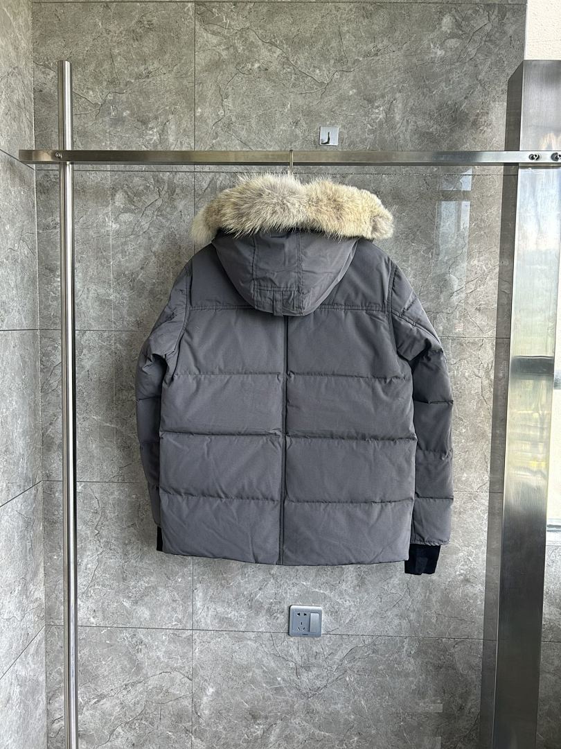 Canada Goose Wyndham Parka - Image 74