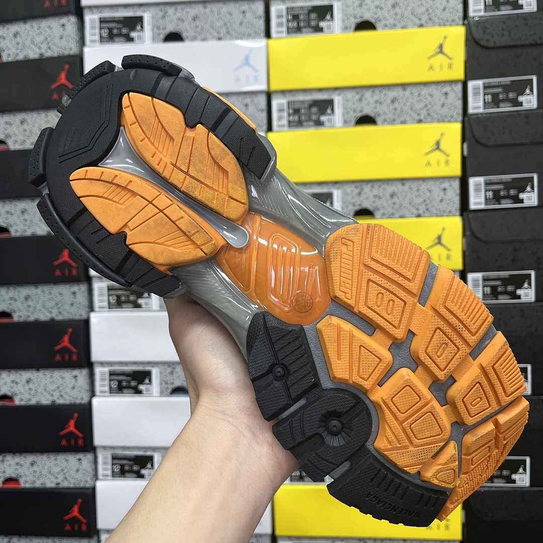 Balenciaga BLCG Runner 7.5 - Image 5