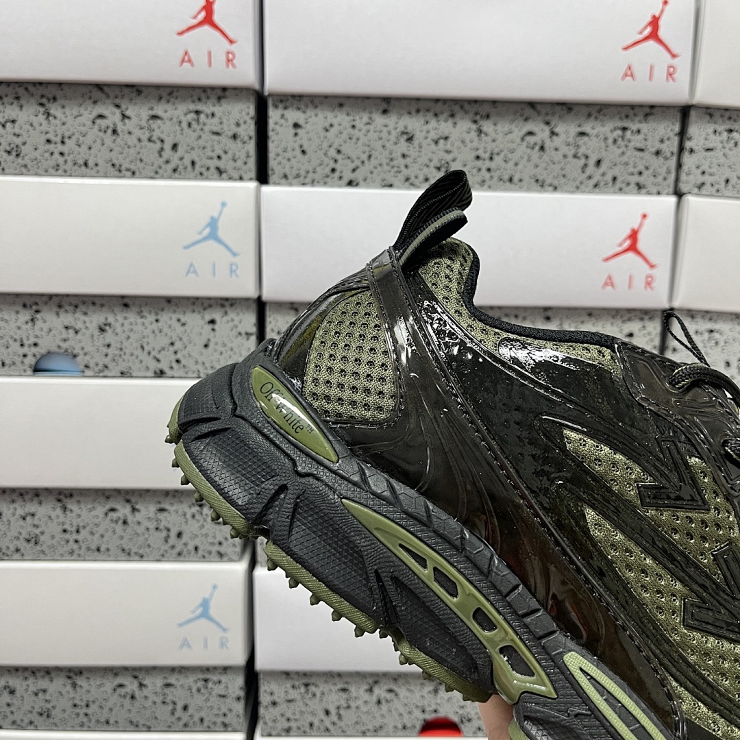 Off-White Be Right Back - Image 7
