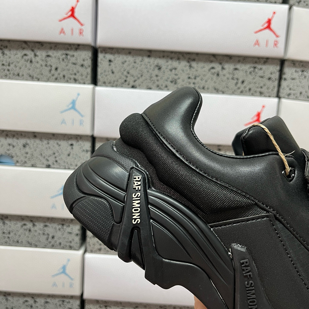 On Running Raf Simons Low Top (Black ANTEI) - Image 7