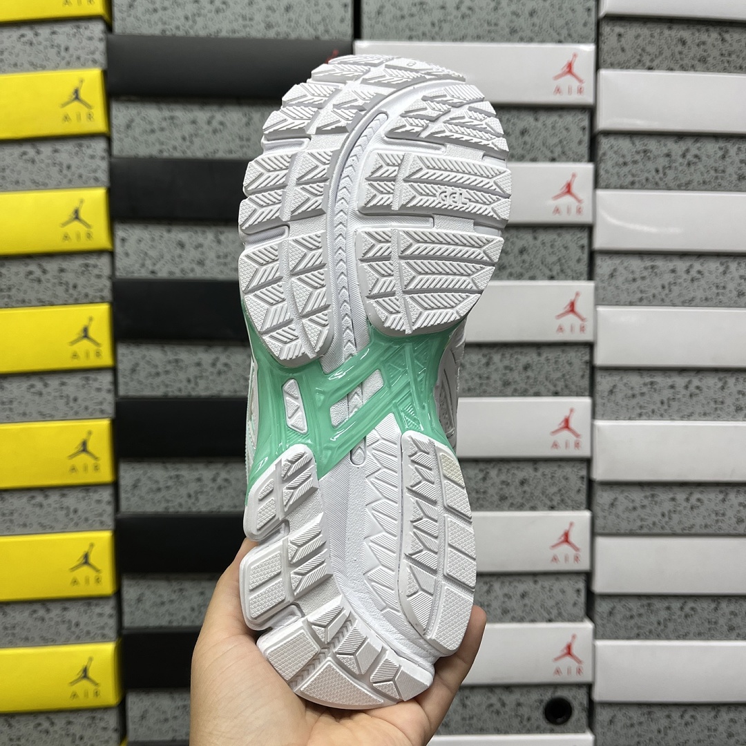 ASICS Gel-Kayano - Image 4
