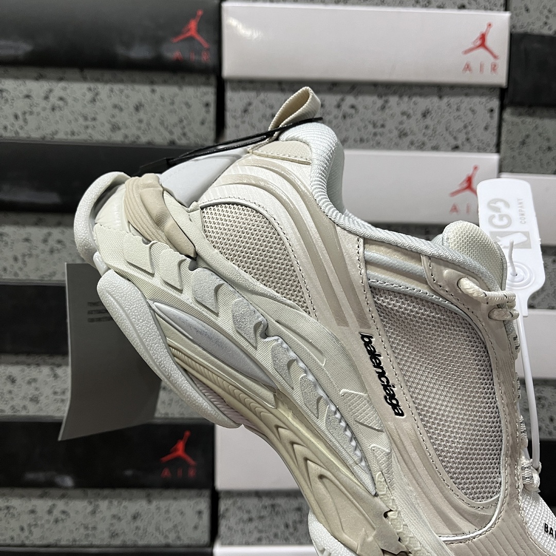 Balenciaga Triple S 2 - Image 9