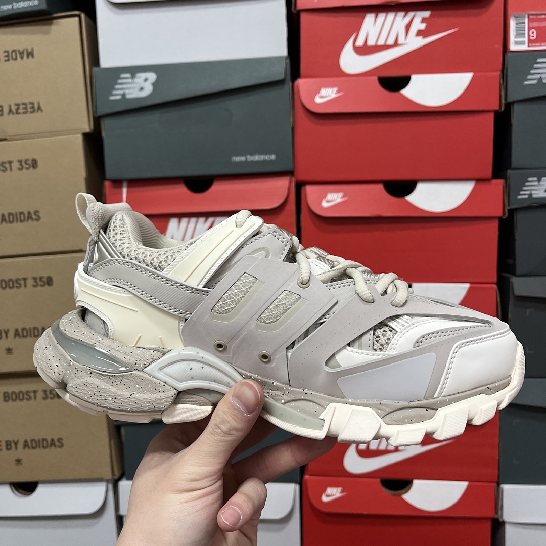 Balenciaga BLCG Track - Image 7