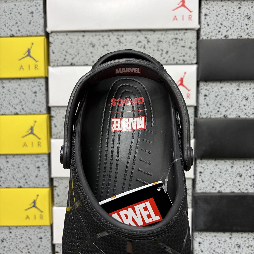 Crocs Triple Black - Image 4