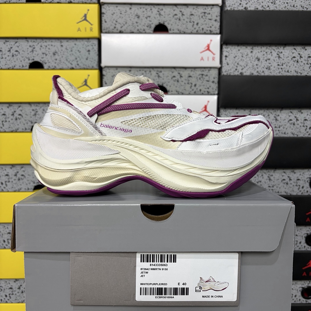 Balenciaga Jet 26