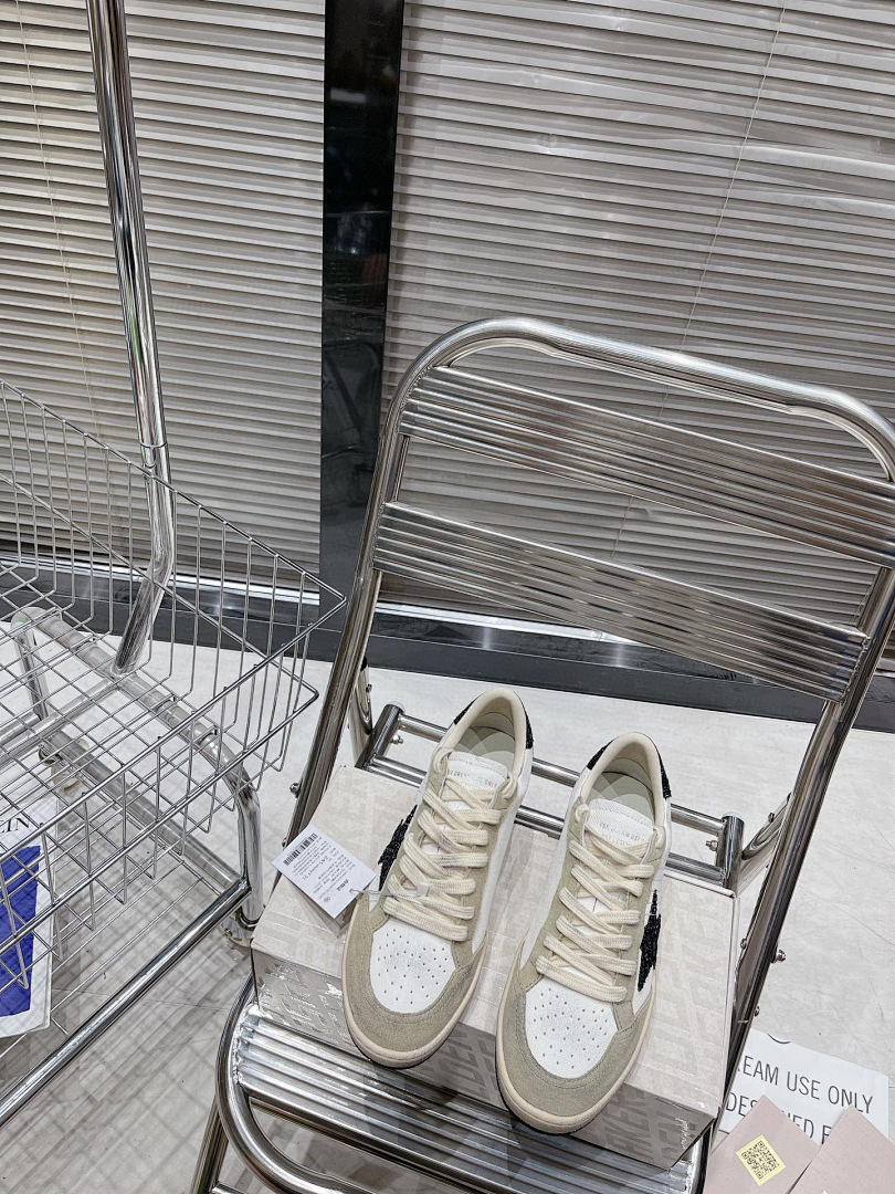 Golden Goose Deluxe Brand 30 - Image 3