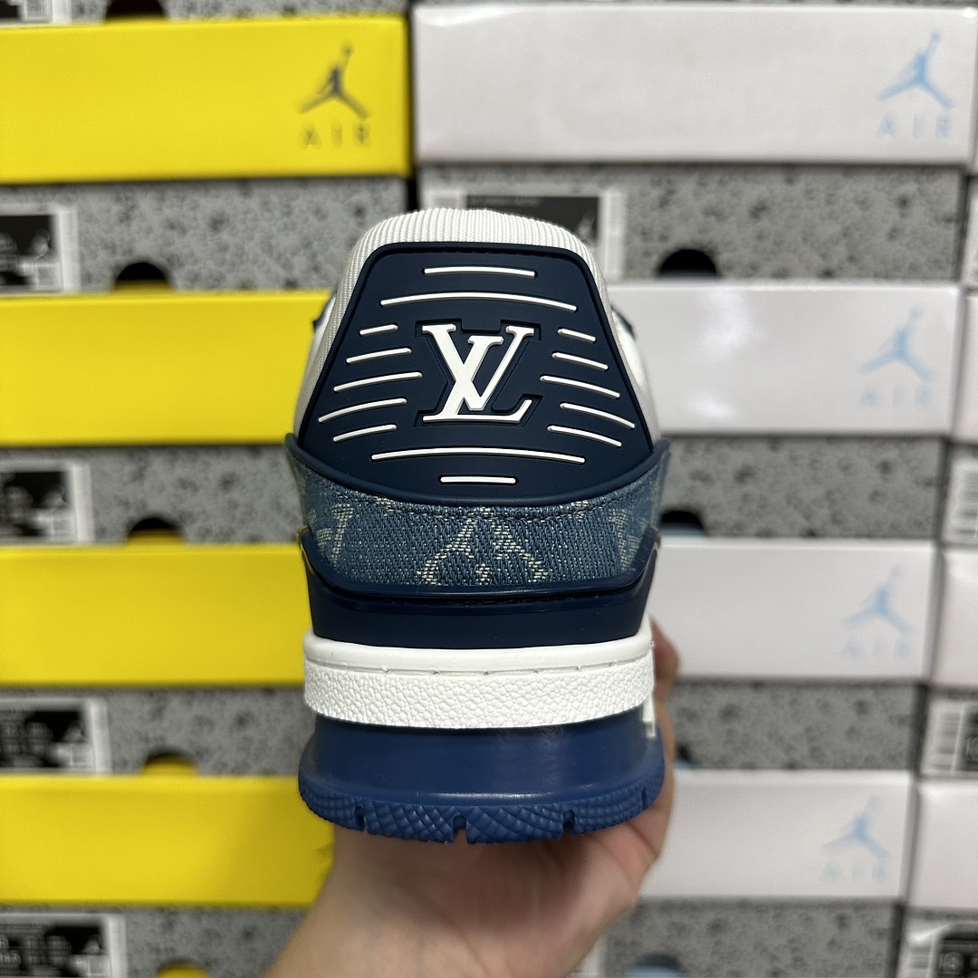 Louis Vuitton Trainer 1-01 - Image 8
