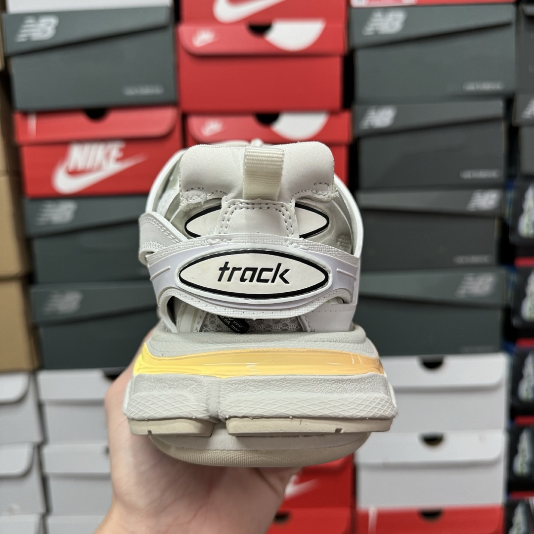 Balenciaga BLCG Track LED (White) - Image 4