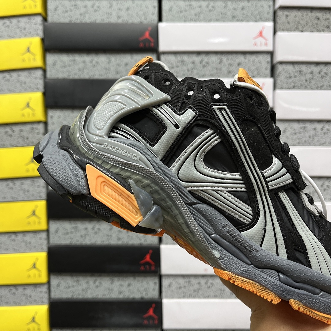 Balenciaga BLCG Runner 7.5 - Image 2