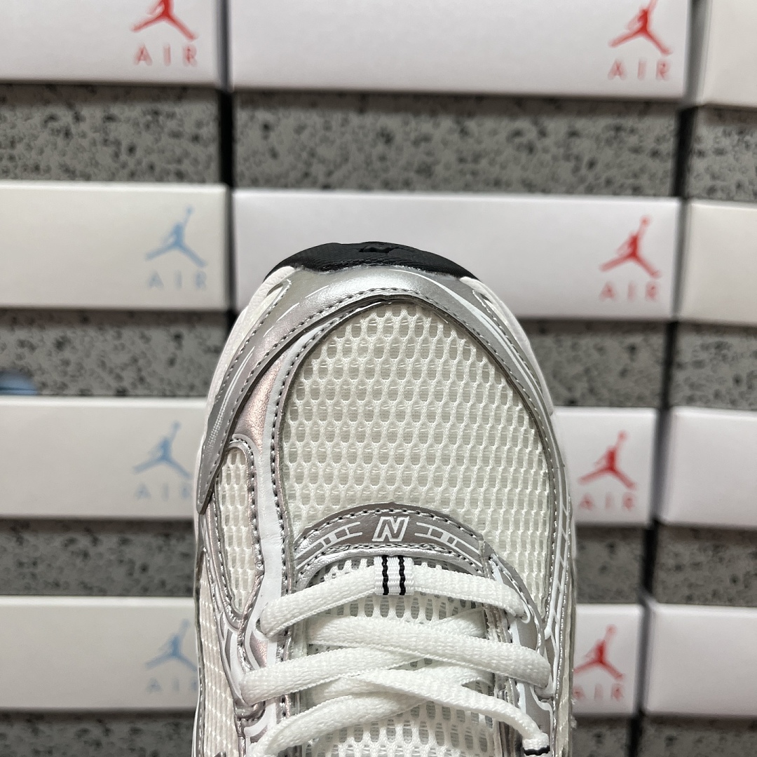 New Balance 740 (White Silver Metallic Navy) - Image 8