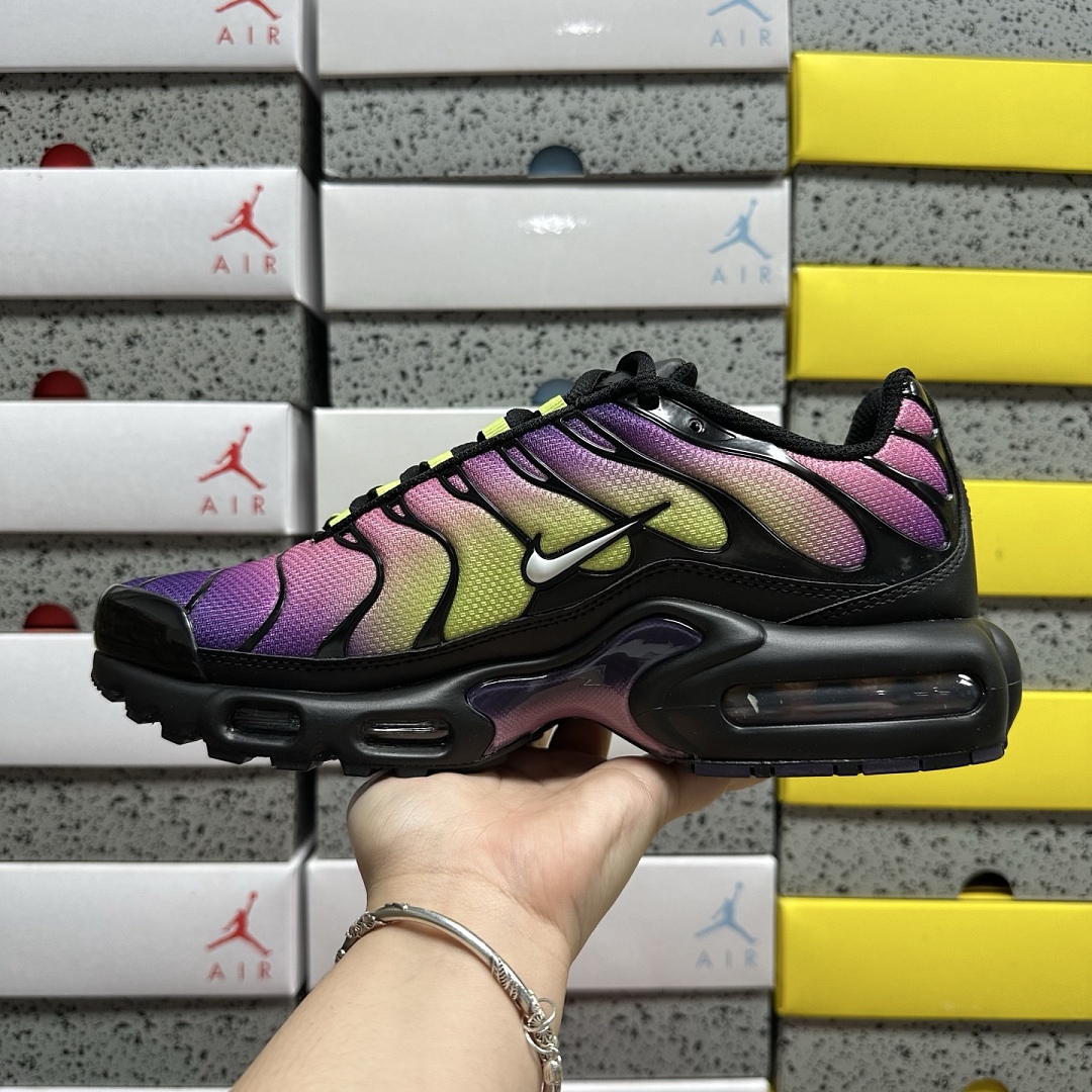 Nike Air Max Plus Northern Lights - Image 9