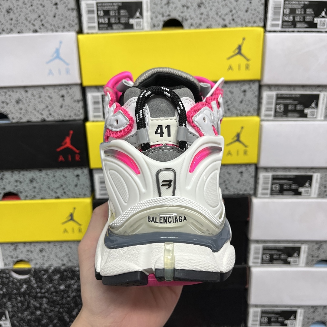 Balenciaga BLCG Runner 7.0 - Image 4