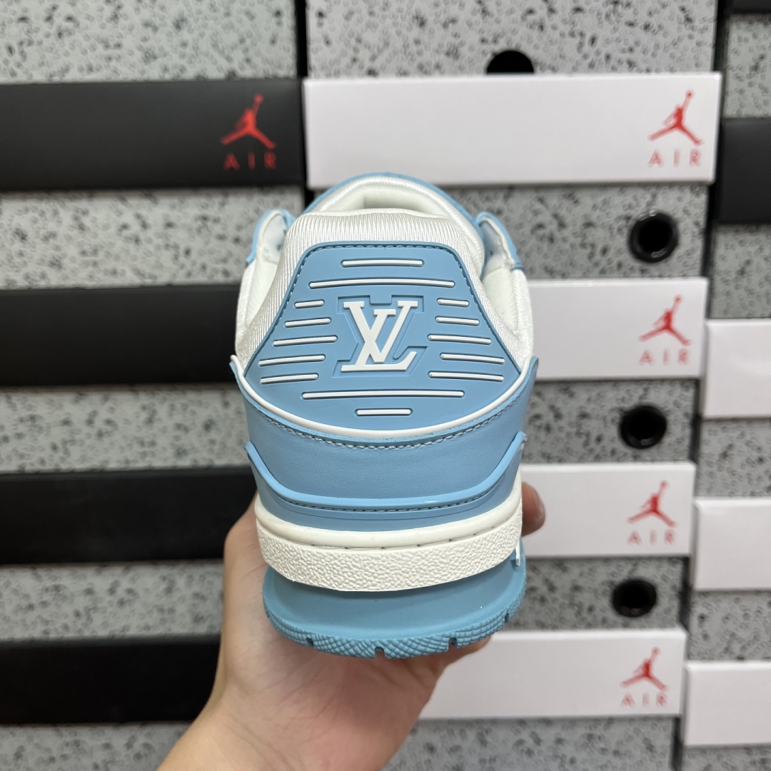 Louis Vuitton Trainer - Image 6