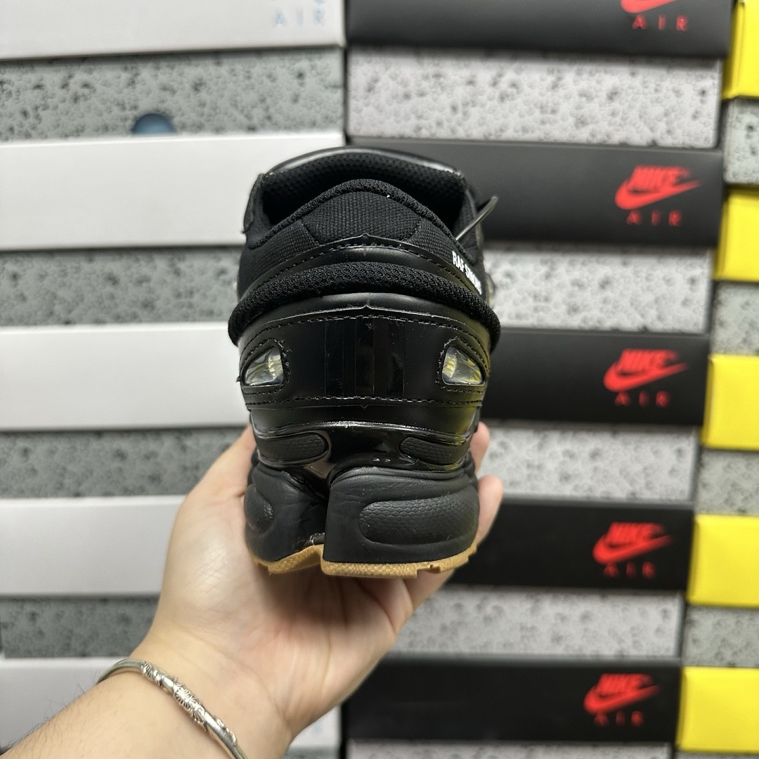 On Running Ozweego Bunny Raf Simons Core (Black) - Image 8