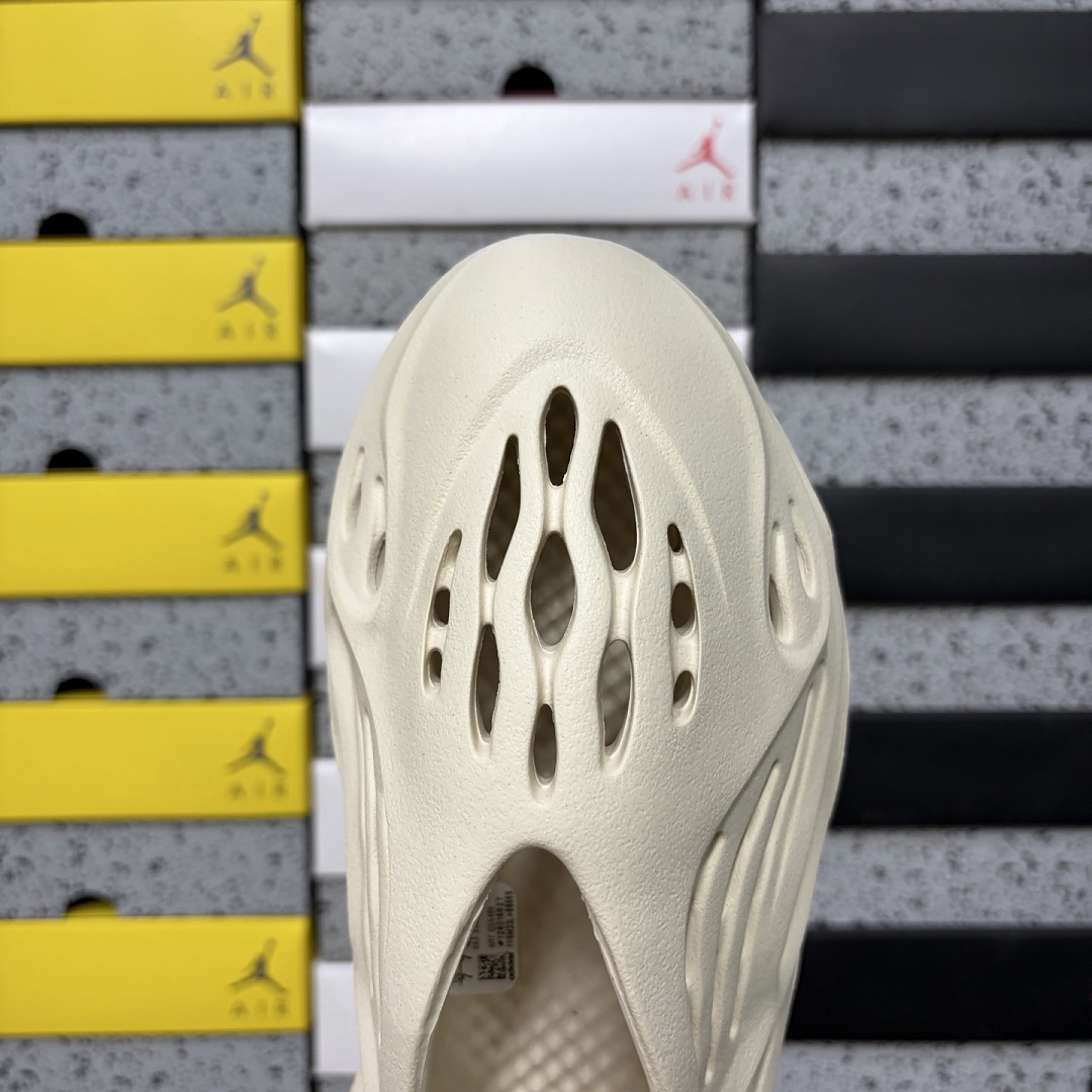 Adidas Yeezy Foam RNNR Ararat Clogs - Image 2