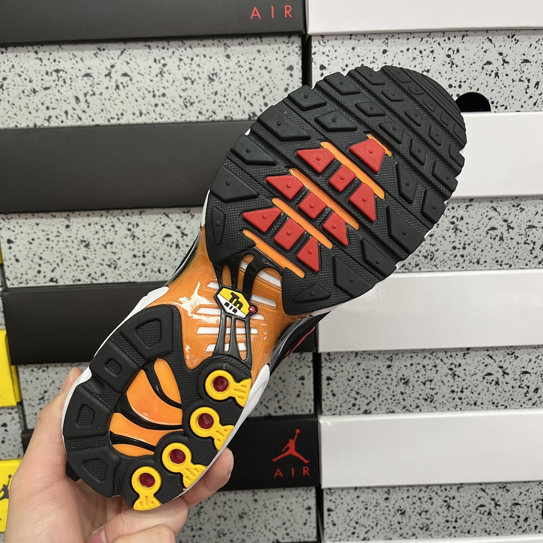 Nike Air Max Plus Sunset - Image 3