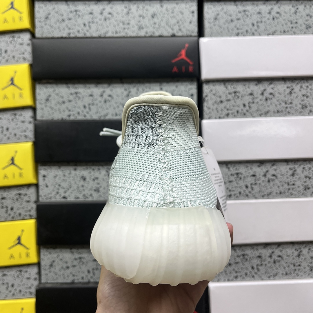 Adidas Yeezy Boost 350 V2 Ice Blue Starry - Image 3