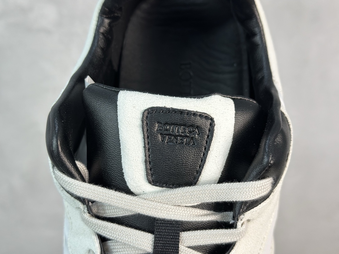 Bottega Veneta Orbit Surf Vapor 9166 - Image 9