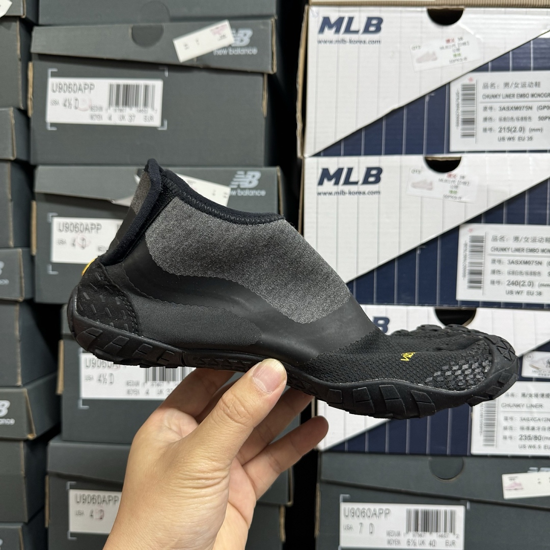 Suicoke Finger Chukka Boot - Image 3