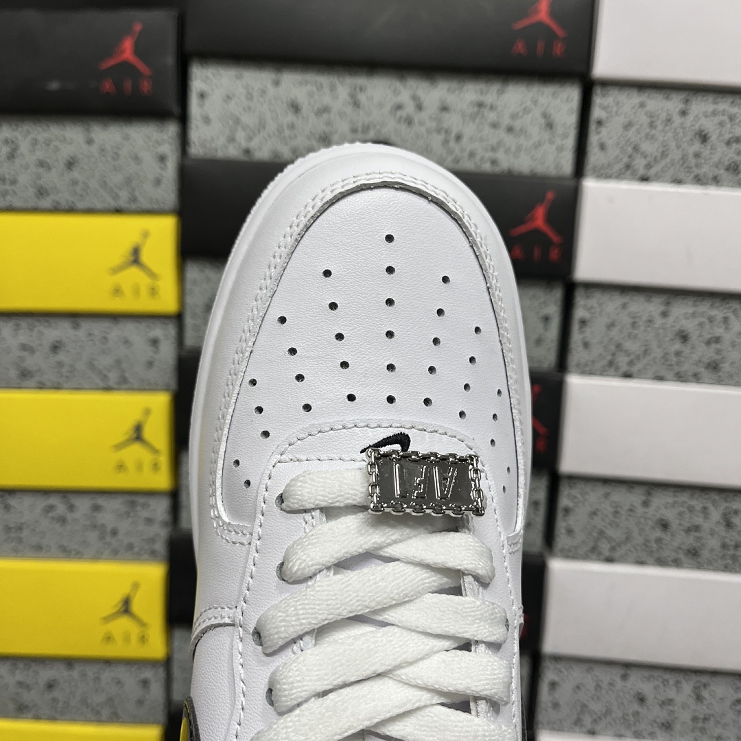 Nike Air Force 1 Low - Image 9
