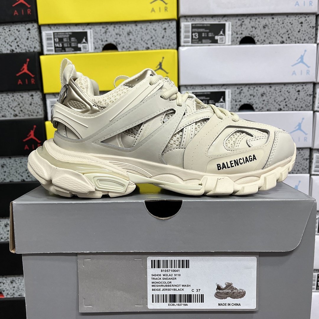 Balenciaga BLCG Track 3.0