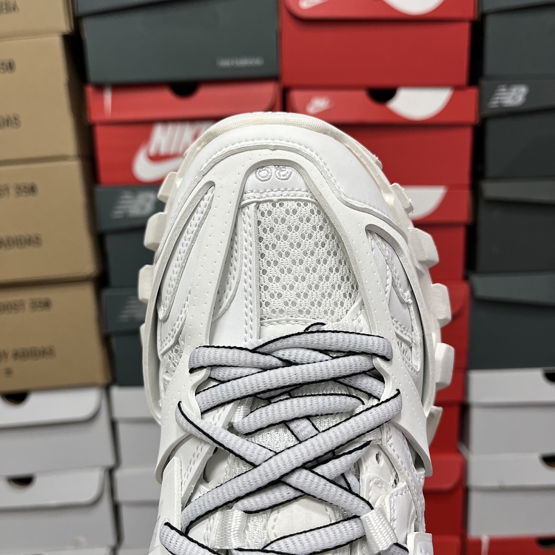Balenciaga BLCG Track - Image 5