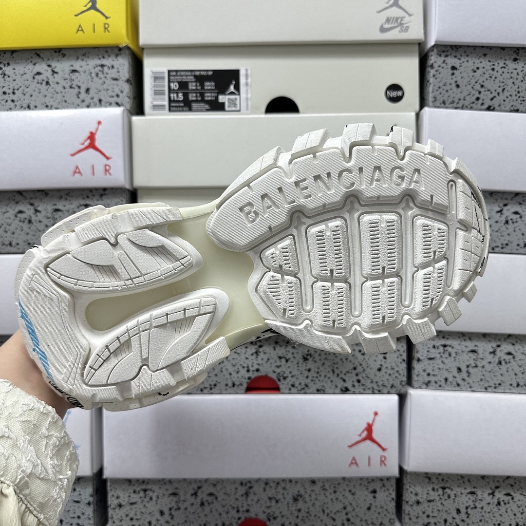 Balenciaga Track - Image 47