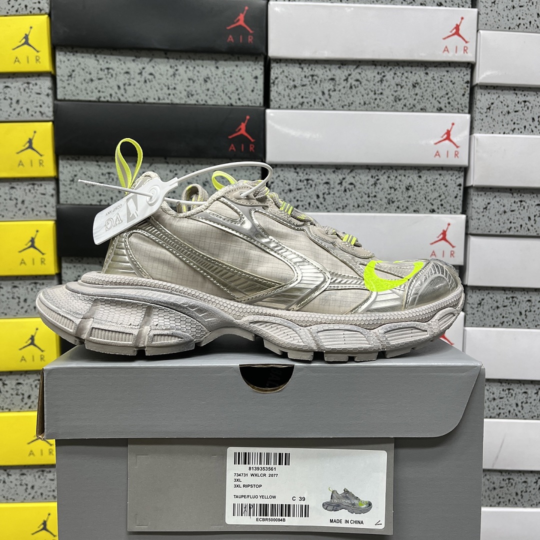 Balenciaga BLCG 3Xl - Image 51