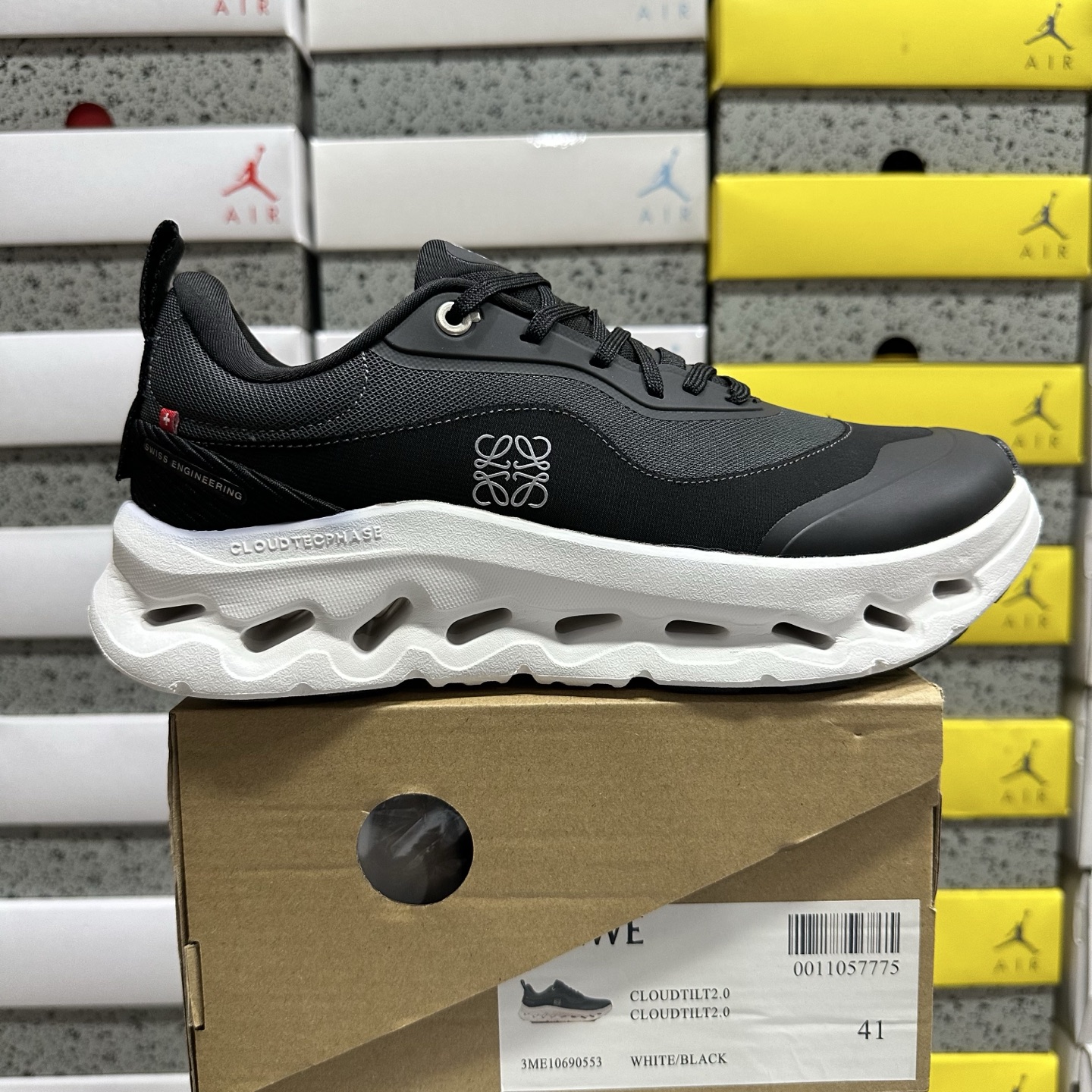 On Running Running Cloudtilt 2 LOEWE Black 3ME10690553 - Image 11