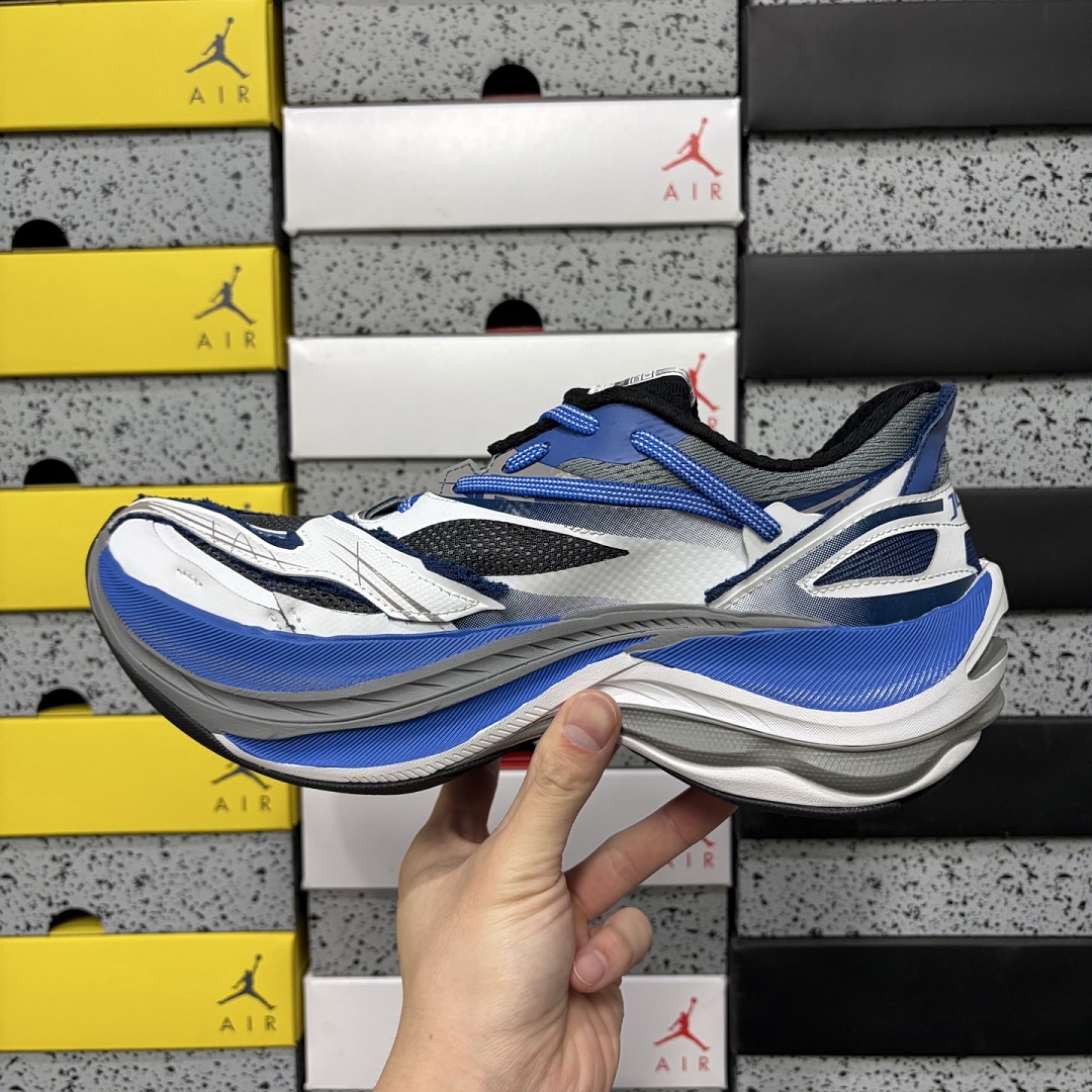 Balenciaga Jet 26 - Image 10