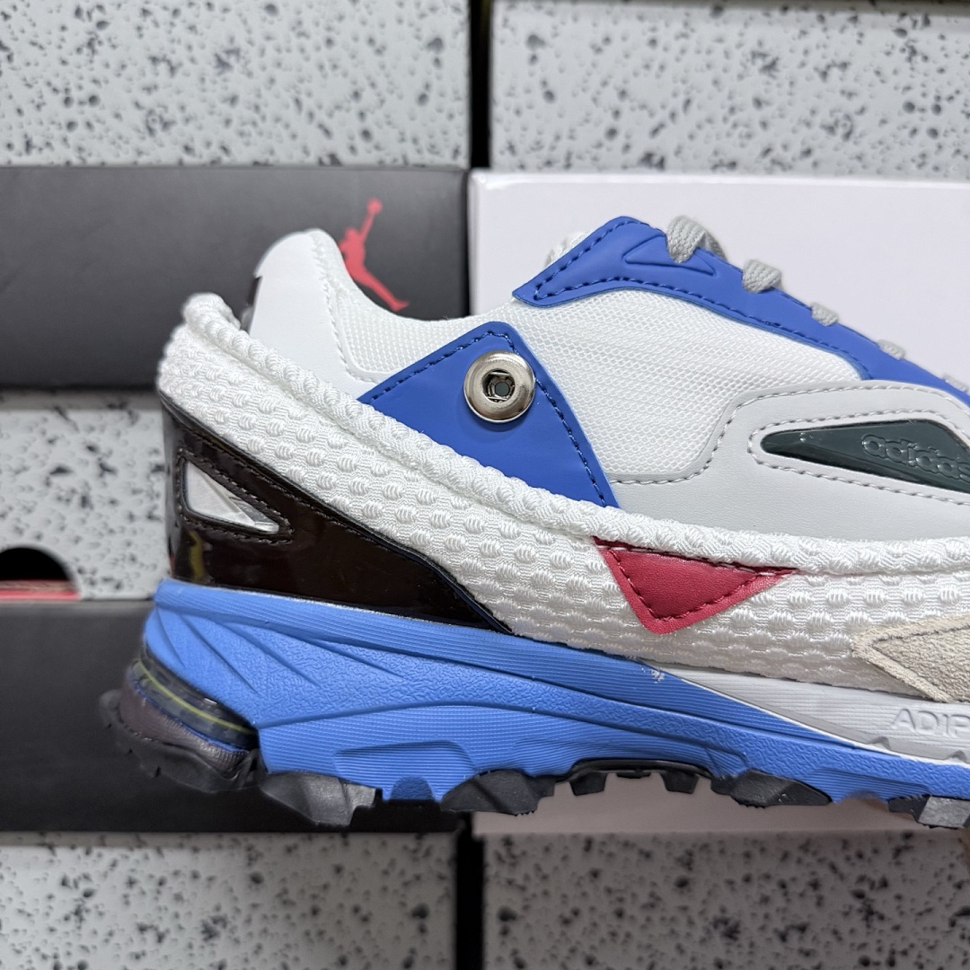 On Running Response Trail 2 Raf Simons - Image 8