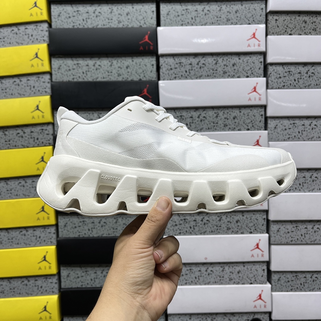 On Running K-Tech 1 Kith Tofu - Image 8