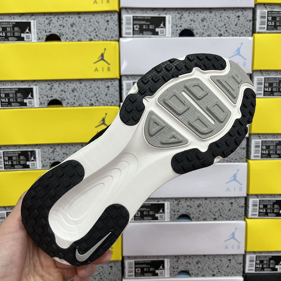 Nike Zoom Vomero - Image 9
