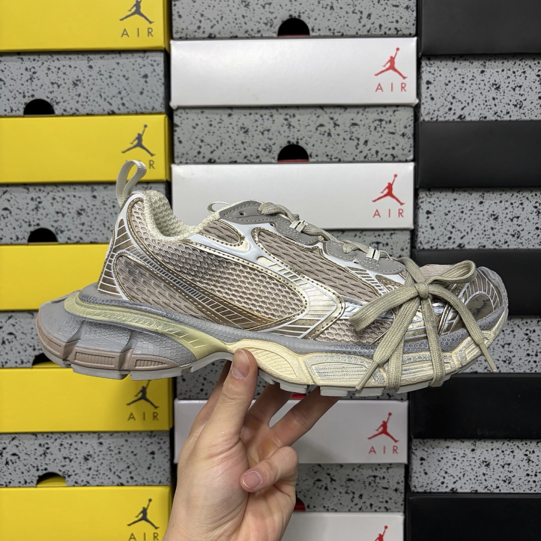 Balenciaga BLCG 3XL - Image 5