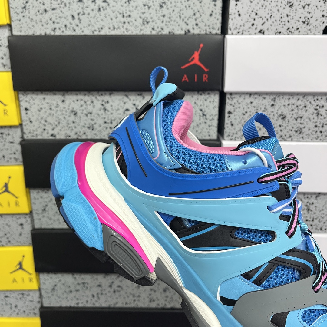 Balenciaga Track - Image 6