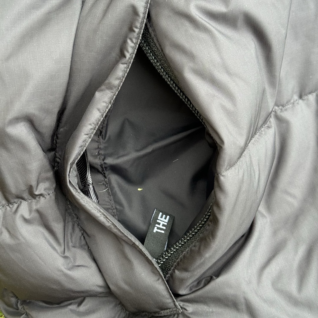 The North Face TNF 1996 Retro Nuptse Vest - Image 105
