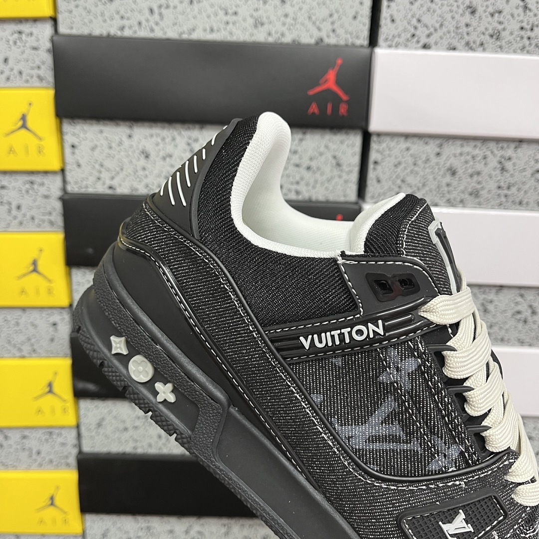 Louis Vuitton Trainer 1-14 - Image 2