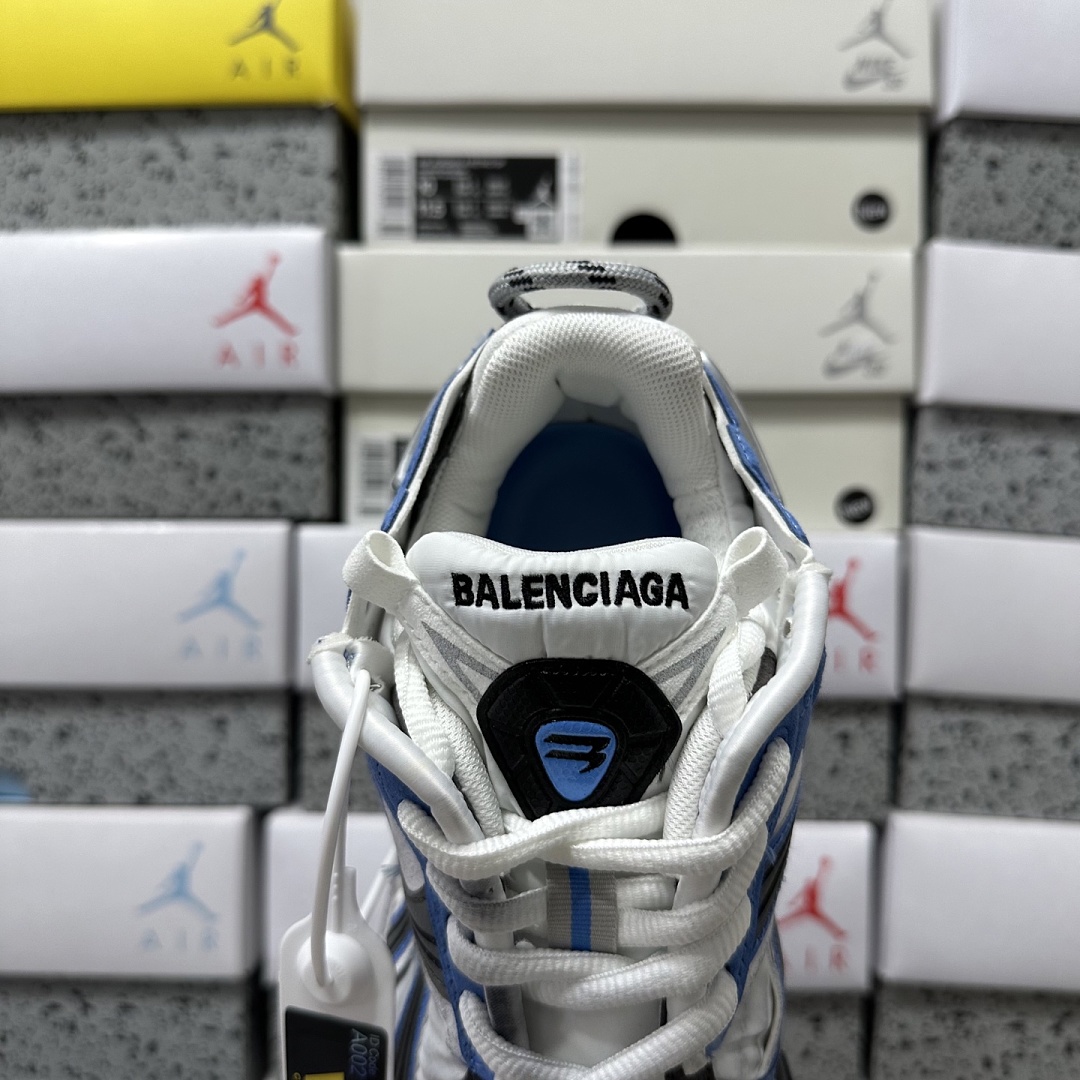 Balenciaga BLCG Runner - Image 2