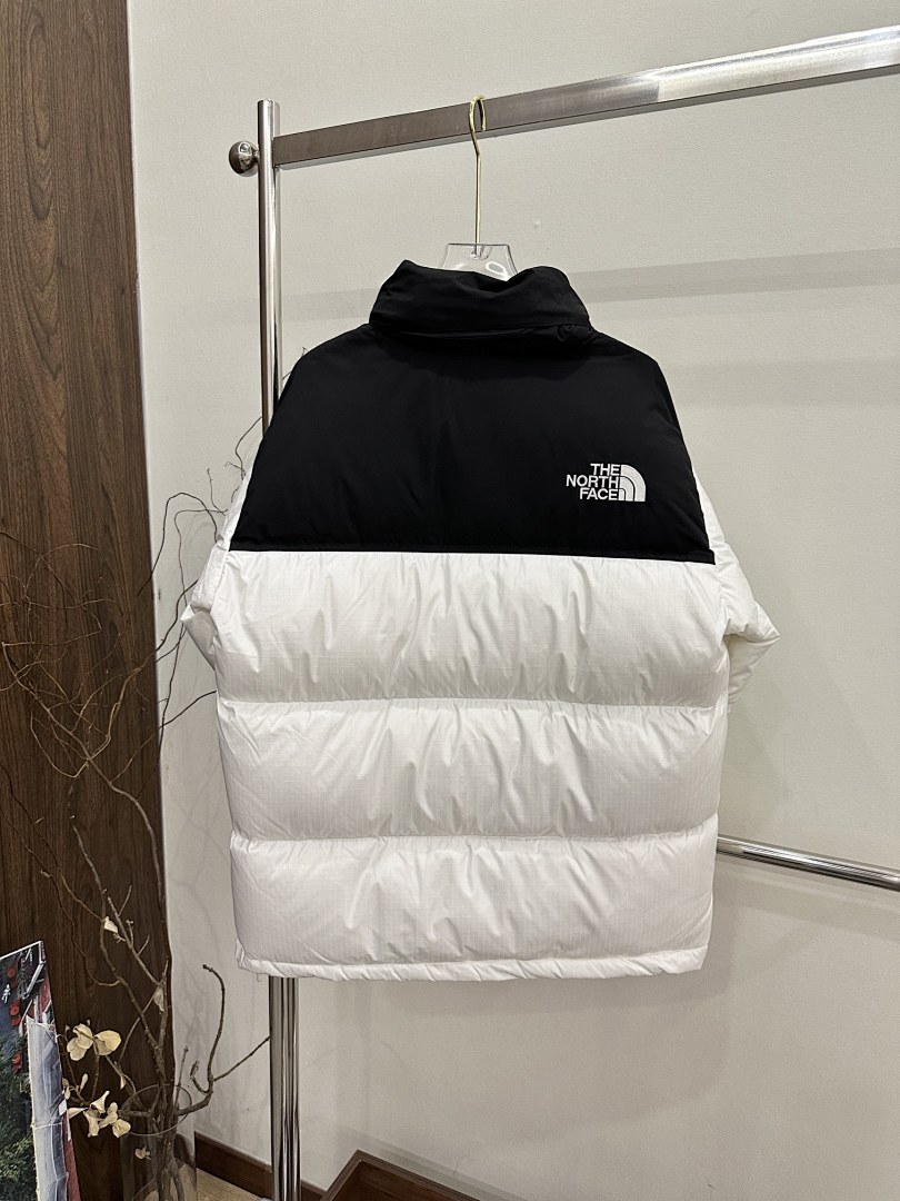 Chanel The North Face White Label Novelty Nuptse Down Jacket (Asia Sizing) - Image 30